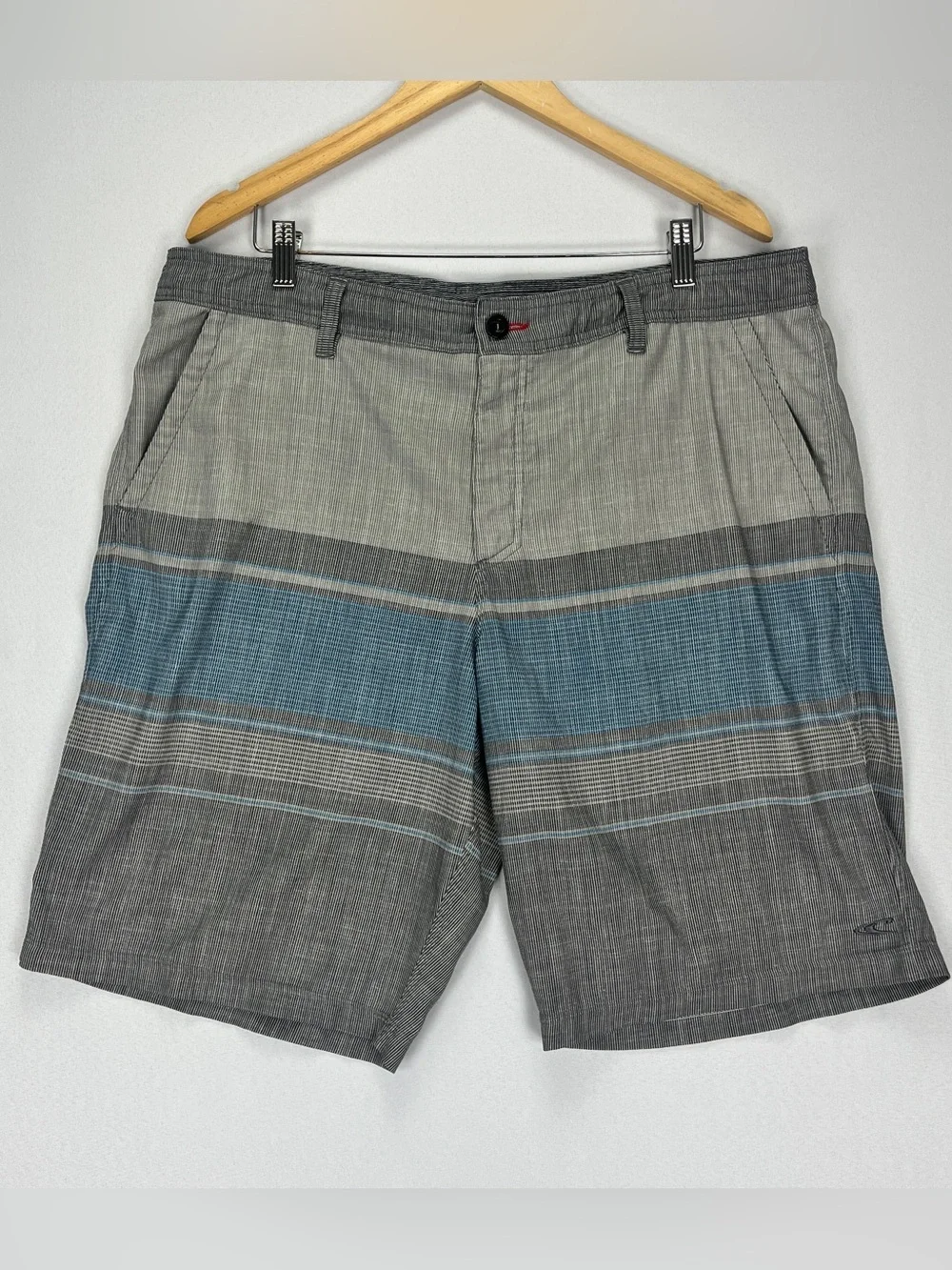 O’Neill Swim Board Shorts Men’s Size 38 Blue Grey Striped Drawstring Waist